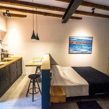Studio Bluestone Rovinj Exteriör bild